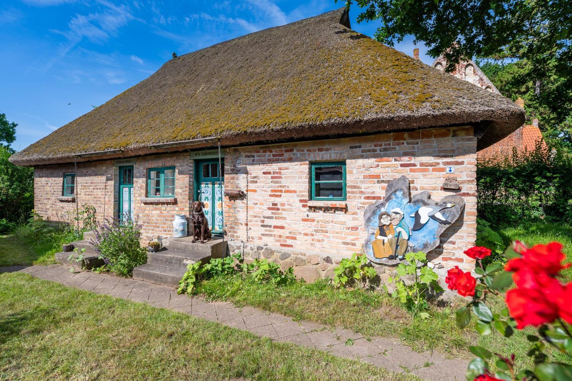 Apartmán Hexenhaus Auf Ruegen Rappin Exteriér fotografie